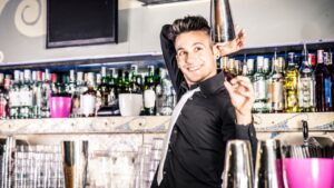  O que é preciso para ser um flair bartender